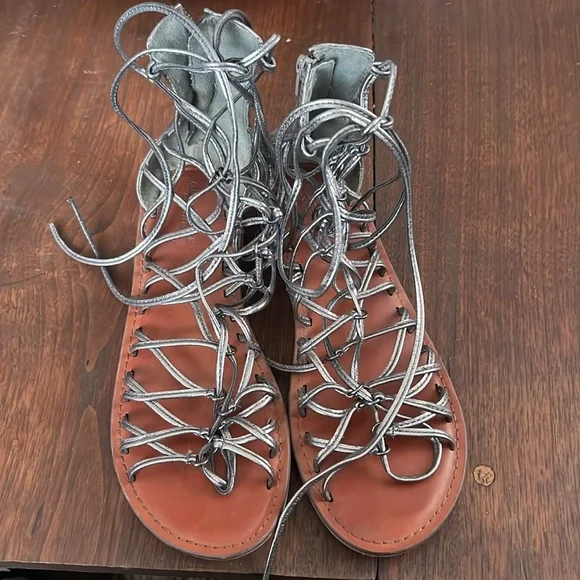American Eagle Caged Lace Up Gladiator Pewter Sandals - Picture 3 of 6